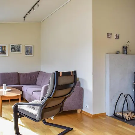 3 Bedroom Cozy In Forsand * Jørpeland